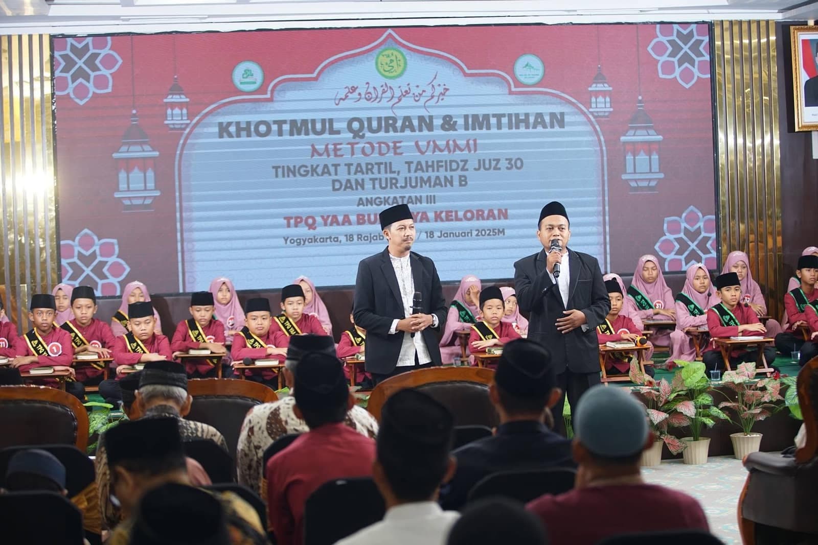Pembawa acara membuka Khotmul Quran dan Imtihan